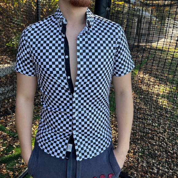 G BY GUESS MEN FINISH LINE CAR RACING FLAG BUTTON DOWN SHIRT CHECKERE CHECK STUD - Picture 3 of 16